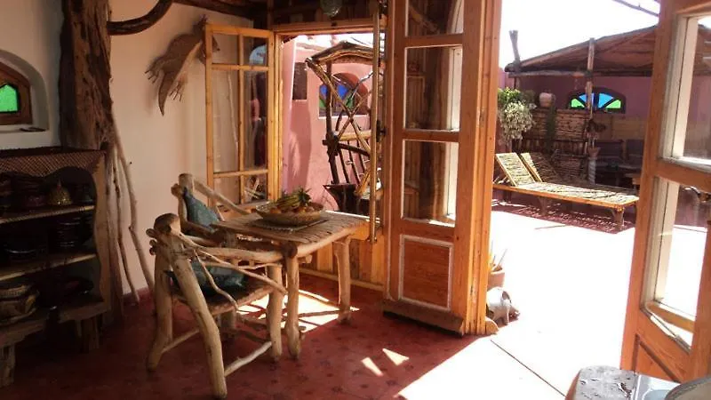 La Casa Guapa Daire Suvayr Fas